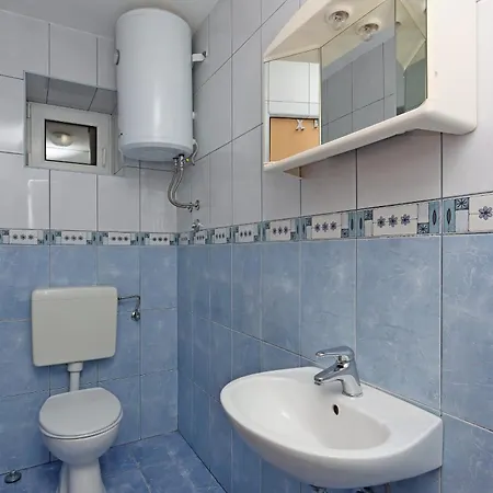 Apartamento With Wifi Lopar, Rab - 14804 *