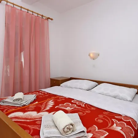 Appartamento With Wifi Lopar, Rab - 14804